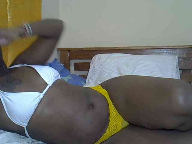 Prettyliz30 webcam