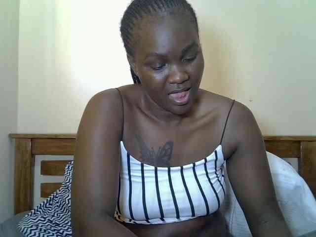 Prettyliz30 webcam