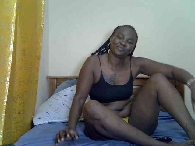 Prettyliz30 webcam
