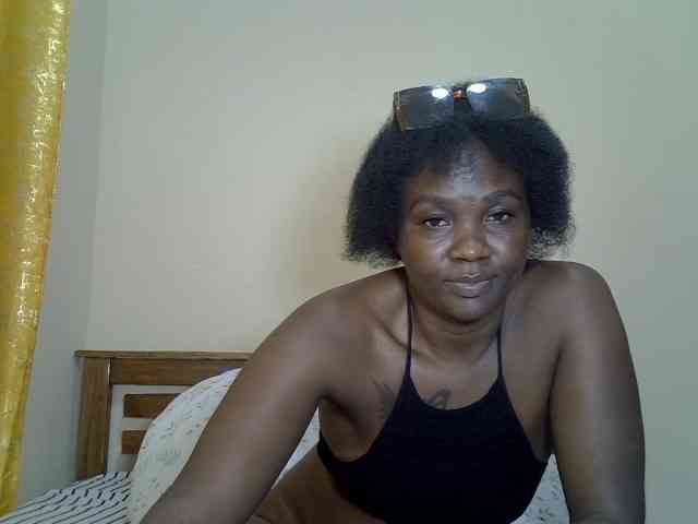 Prettyliz30 webcam