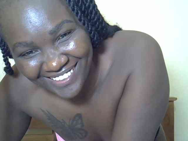 Prettyliz30 webcam