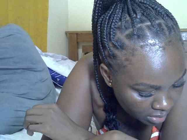 Prettyliz30 webcam
