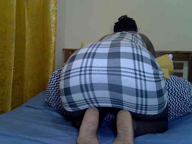 Prettyliz30 webcam