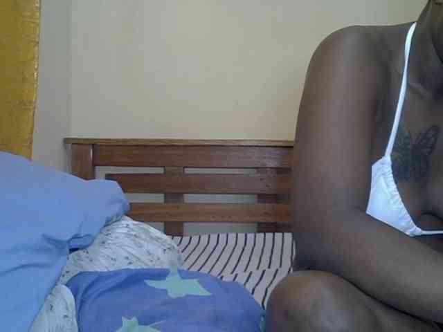 Prettyliz30 webcam