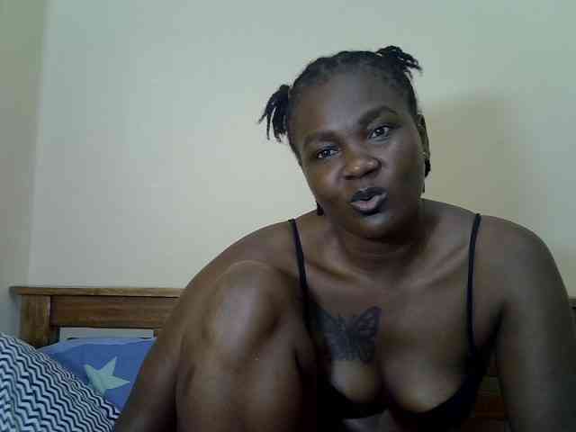 Prettyliz30 webcam