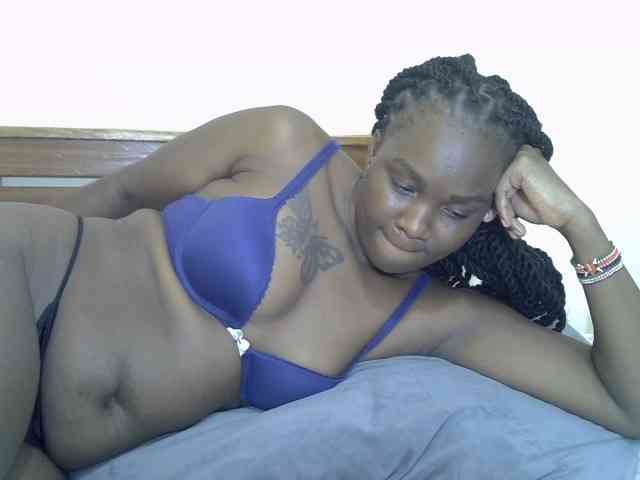 Prettyliz30 webcam