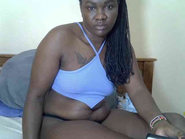 Prettyliz30 webcam