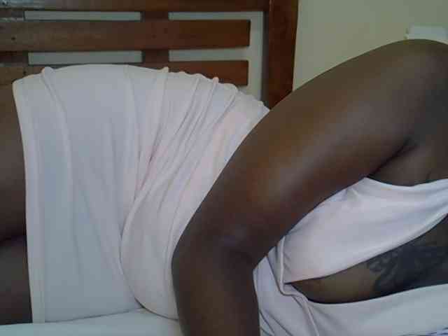 Prettyliz30 webcam