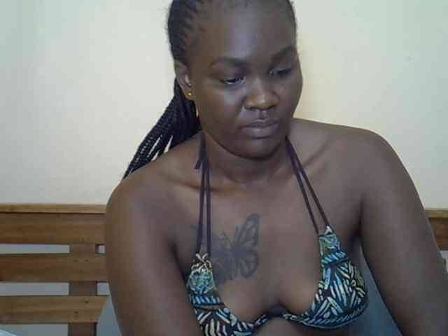 Prettyliz30 webcam