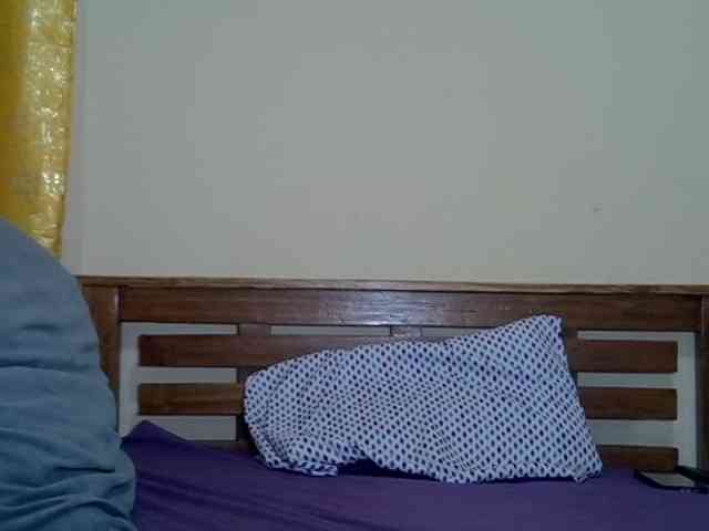 Prettyliz30 webcam