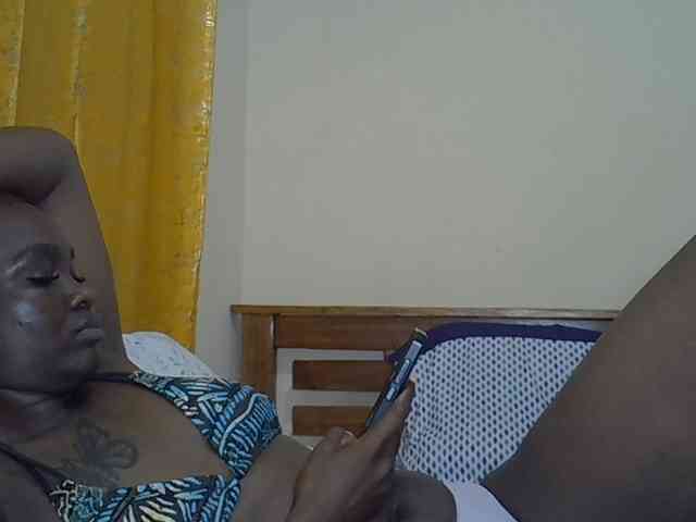 Prettyliz30 webcam