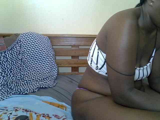 Prettyliz30 webcam