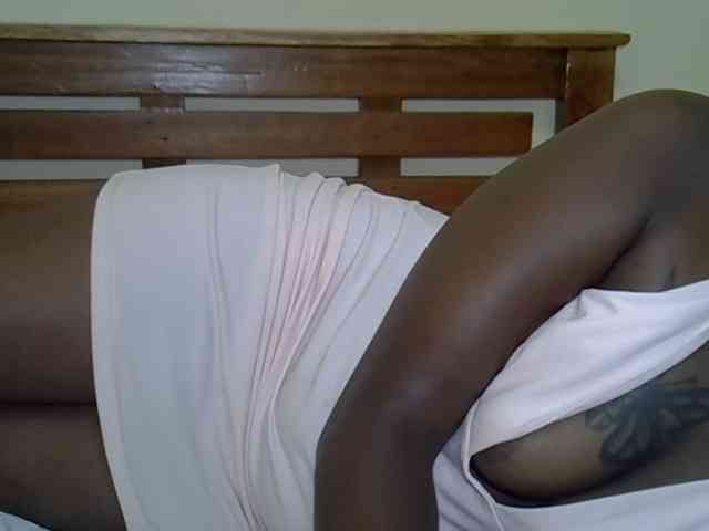 Prettyliz30 webcam