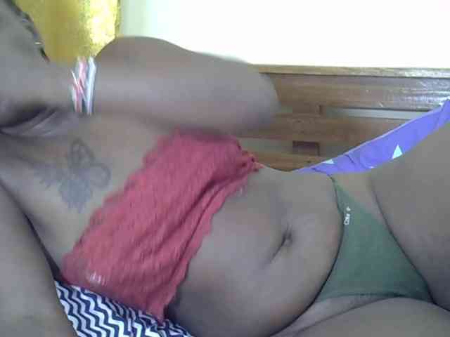 Prettyliz30 webcam