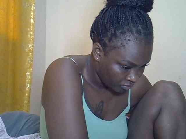 Prettyliz30 webcam