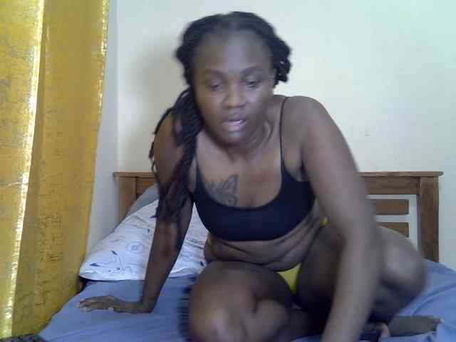 Prettyliz30 webcam