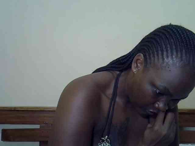 Prettyliz30 webcam