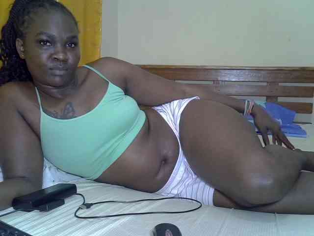 Prettyliz30 webcam