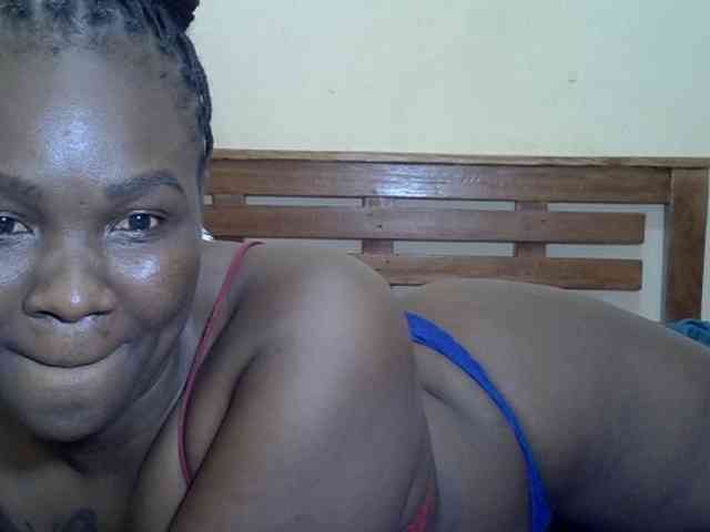 Prettyliz30 webcam
