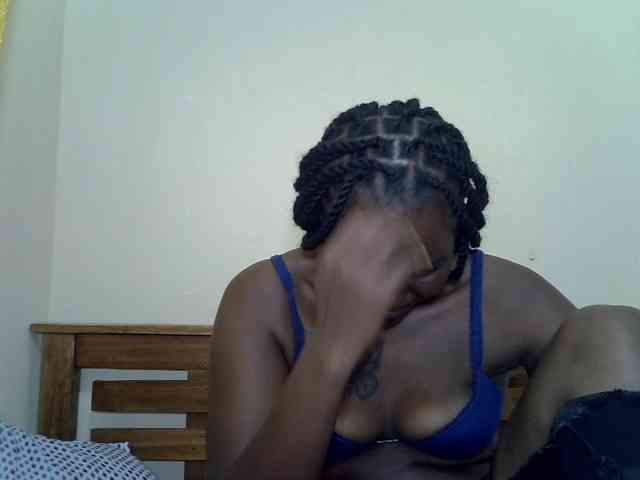 Prettyliz30 webcam
