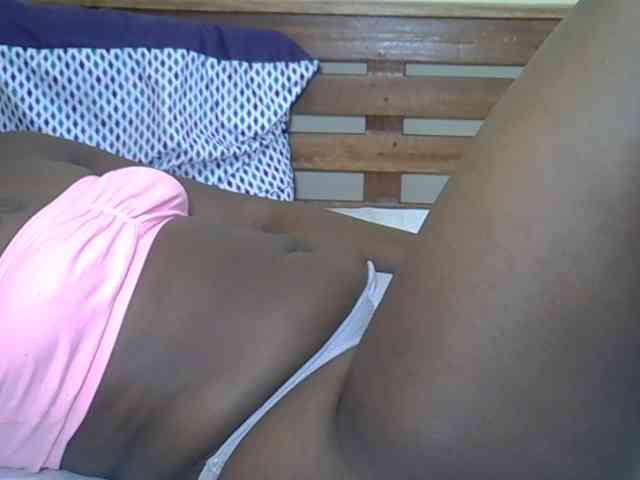 Prettyliz30 webcam