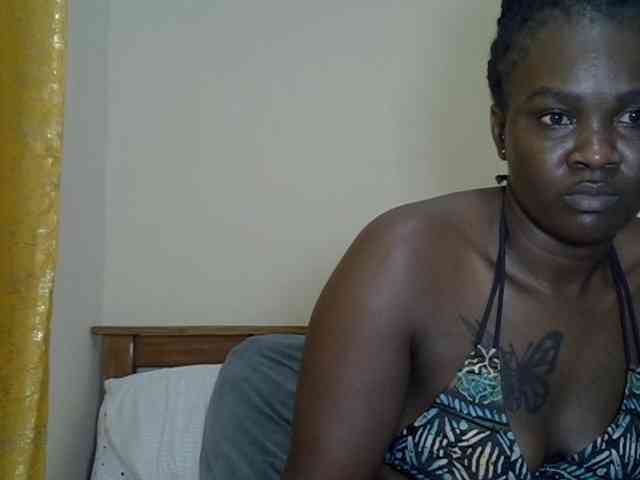 Prettyliz30 webcam