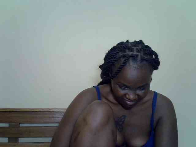 Prettyliz30 webcam