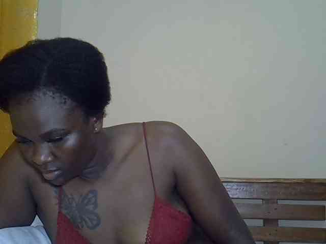 Prettyliz30 webcam