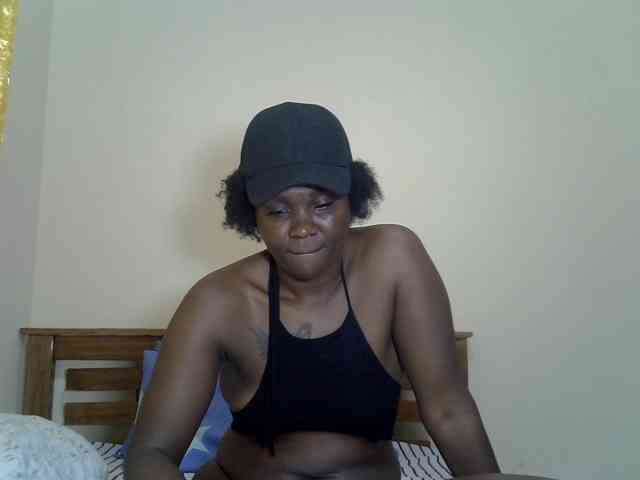 Prettyliz30 webcam