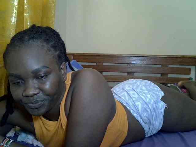 Prettyliz30 webcam