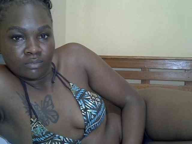 Prettyliz30 webcam