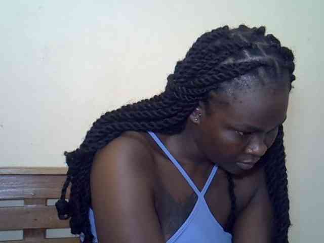Prettyliz30 webcam