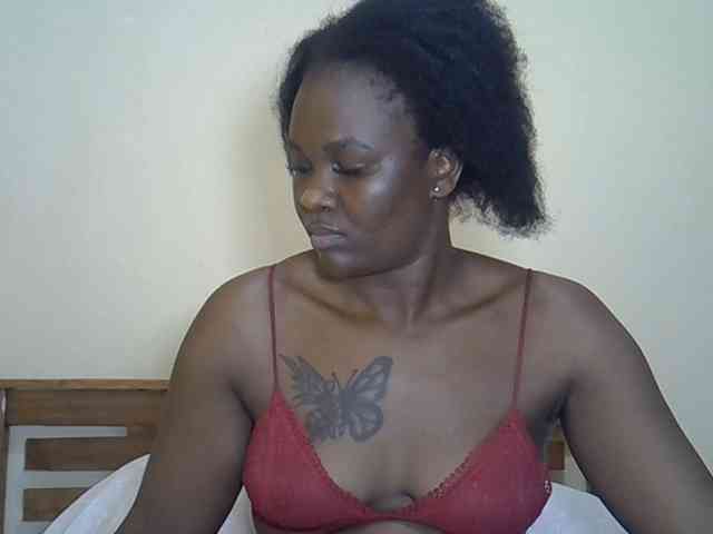 Prettyliz30 webcam