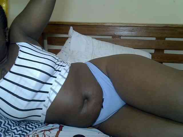 Prettyliz30 webcam
