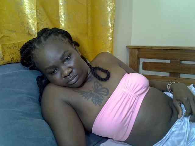 Prettyliz30 webcam