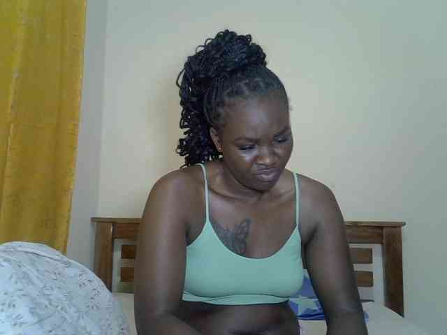 Prettyliz30 webcam