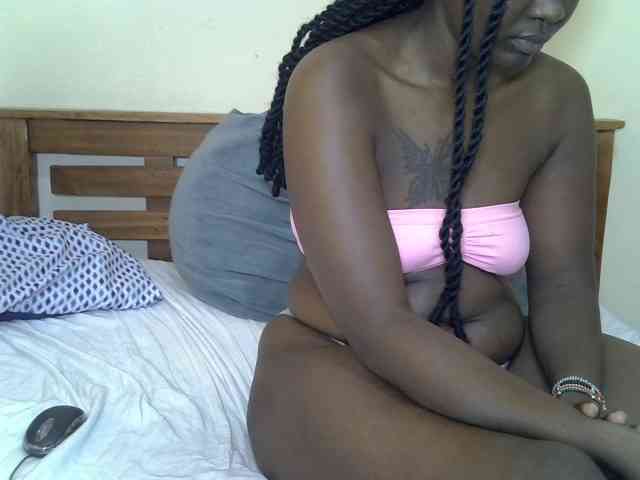 Prettyliz30 webcam