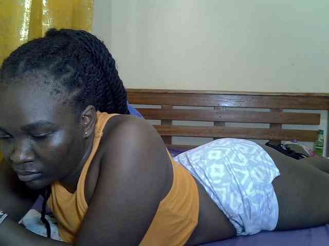 Prettyliz30 webcam