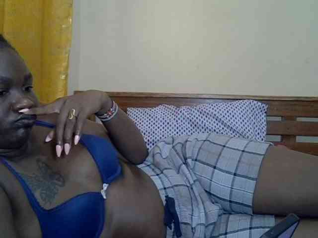 Prettyliz30 webcam