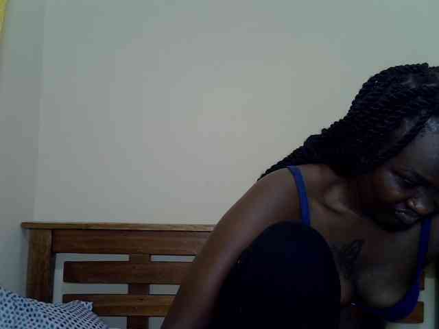 Prettyliz30 webcam