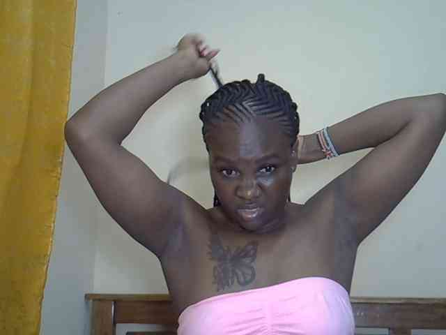 Prettyliz30 webcam