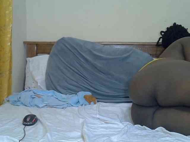 Prettyliz30 webcam