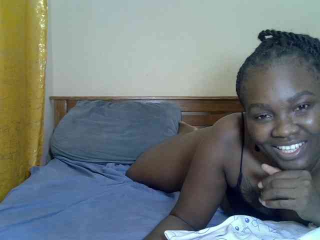 Prettyliz30 webcam
