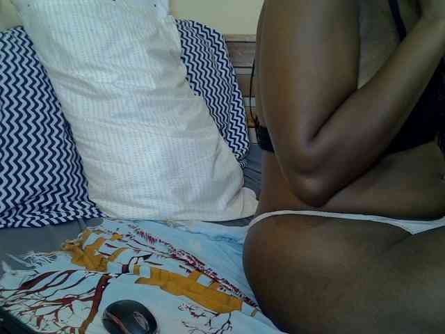 Prettyliz30 webcam