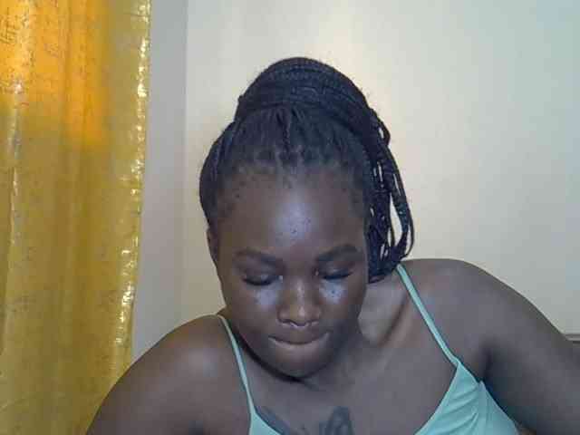 Prettyliz30 webcam