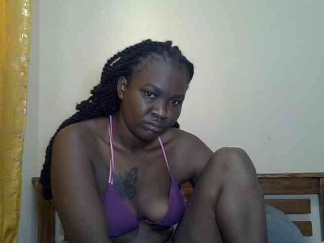 Prettyliz30 webcam