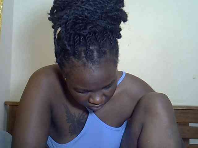Prettyliz30 webcam