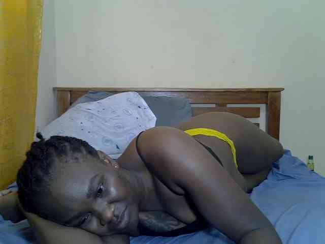 Prettyliz30 webcam