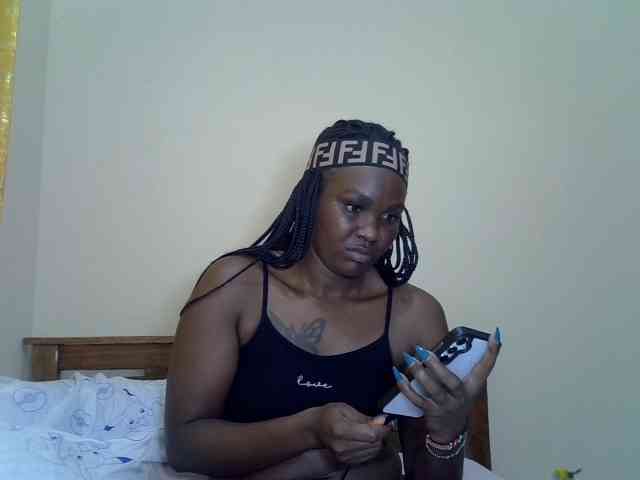 Prettyliz30 webcam