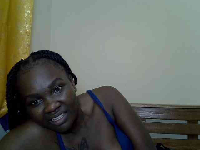 Prettyliz30 webcam